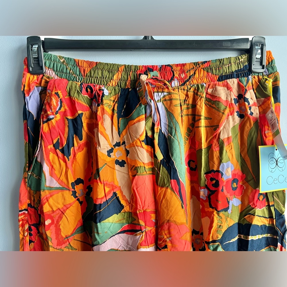 CeCe Women's Floral Wide Leg Drawstring Pant - Large - Picture 3 of 8